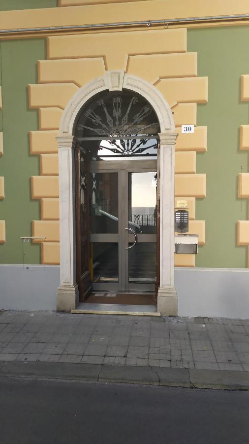 דירות Casa Teresina A קמוגלי מראה חיצוני תמונה